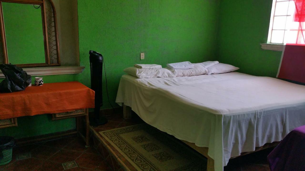Hostal Enjoy Vallarta 19 Puerto Vallarta Exteriör bild